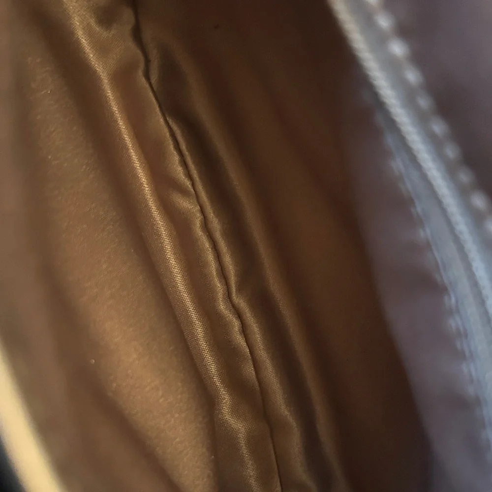 Coach Signature C Gold and Cream Soho Crossbody bag - Picture 12 of 16